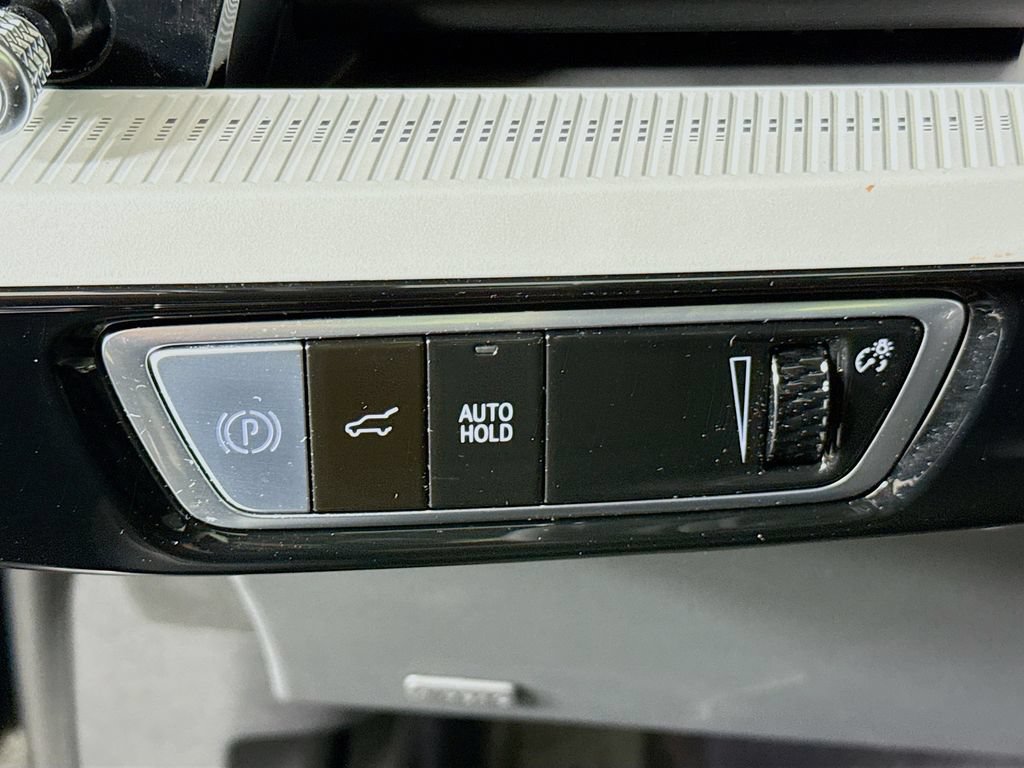New 2026 Cadillac Optiq Luxury 1 w/ LPO, Floor Liner Package AWD/4WD image 10