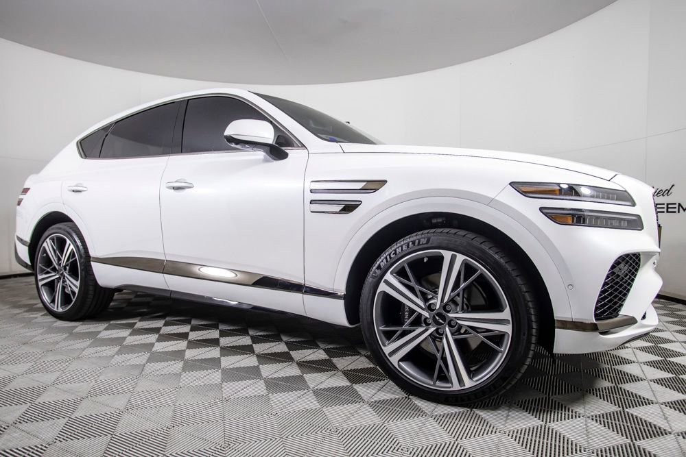 Used 2025 Genesis GV80 3.5T e-SC AWD/4WD image 3