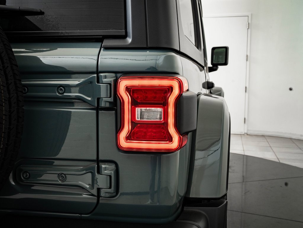 Used 2024 Jeep Wrangler Unlimited w/ Convenience Group image 9