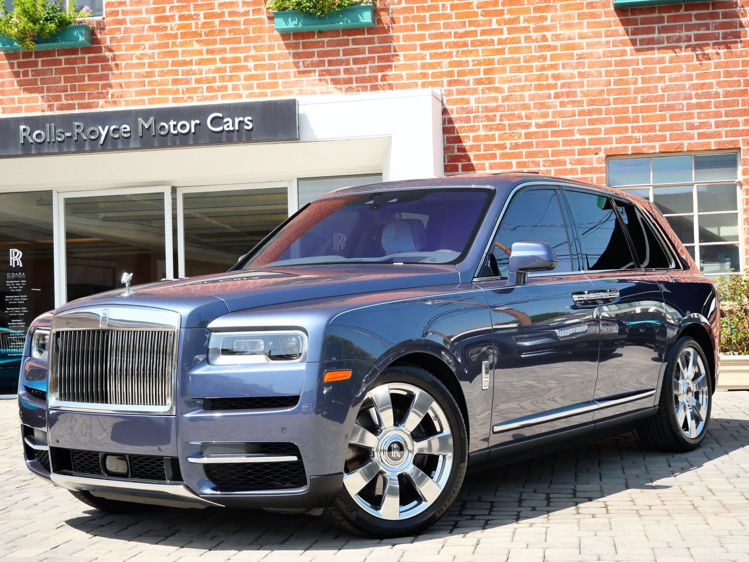 Used 2023 Rolls-Royce Cullinan w/ Cullinan Package