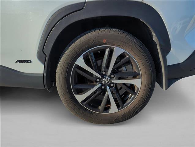 Certified 2024 Toyota Corolla Cross XSE image 9
