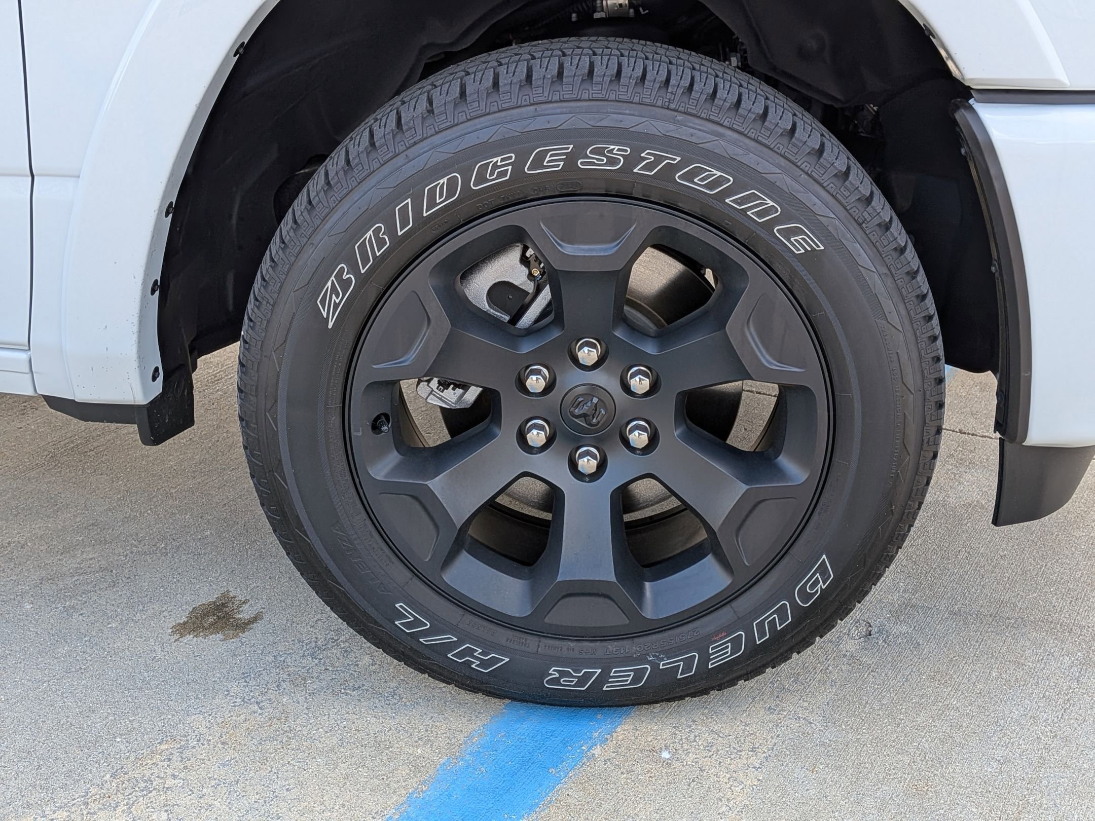 Used 2025 RAM 1500 Big Horn AWD/4WD image 32