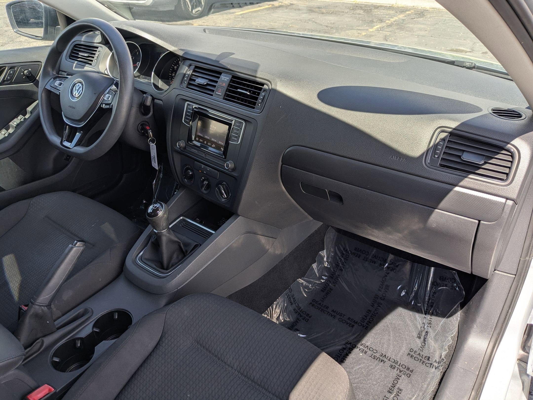 Used 2016 Volkswagen Jetta S image 27