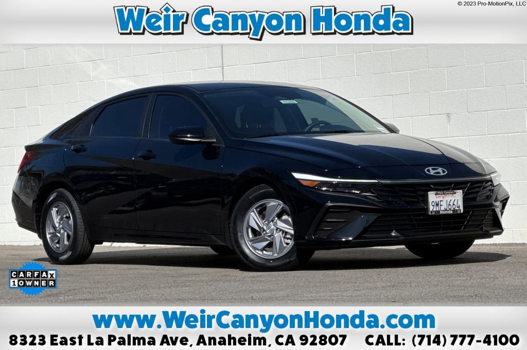 Used 2024 Hyundai Elantra SE image 1