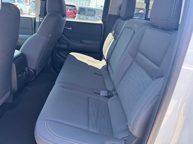 Used 2023 Nissan Frontier SV w/ SV Convenience Package AWD/4WD image 4