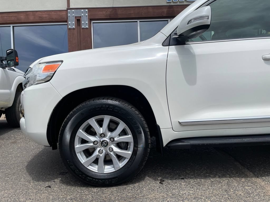 Used 2016 Toyota Land Cruiser AWD/4WD image 3