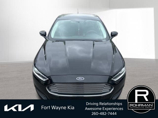 Used 2016 Ford Fusion SE FWD image 9