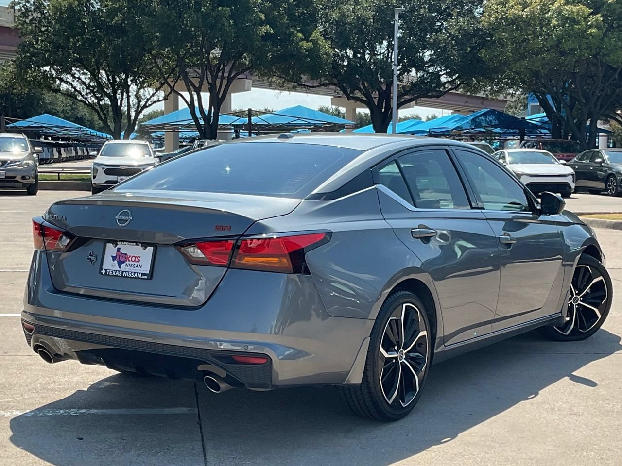 Used 2024 Nissan Altima 2.5 SR FWD image 4