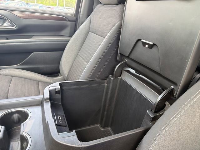 Used 2023 GMC Yukon SLE AWD/4WD image 24