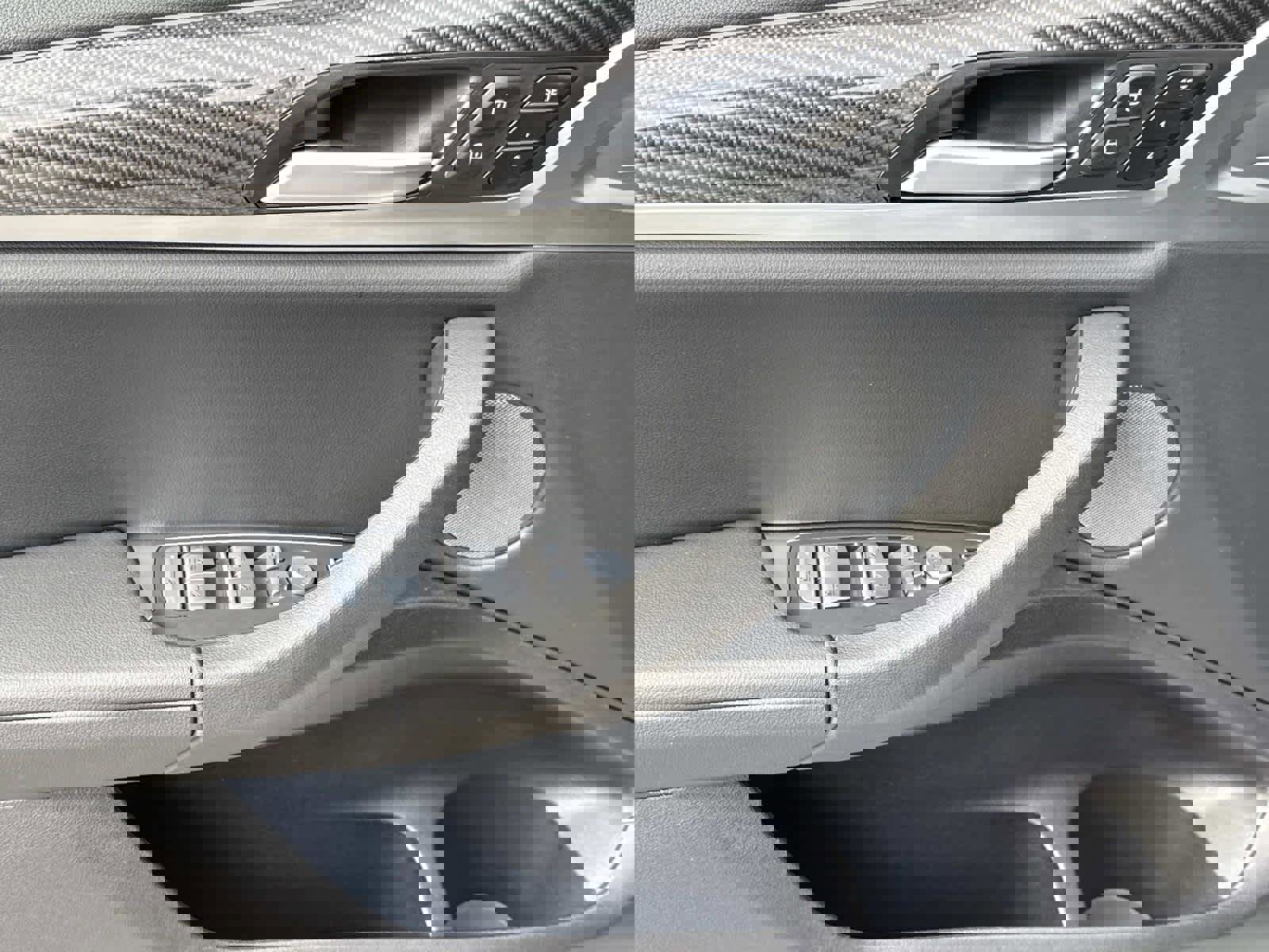 Certified 2024 BMW X4 M40i w/ Premium Package image 27