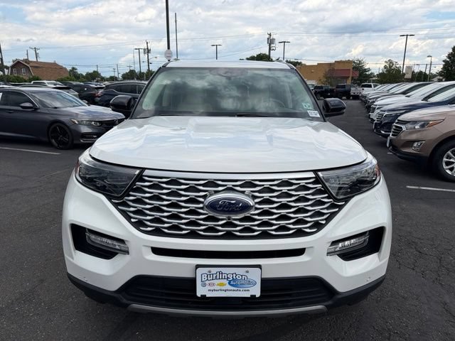 Used 2022 Ford Explorer Platinum w/ Equipment Group 601A AWD/4WD image 2
