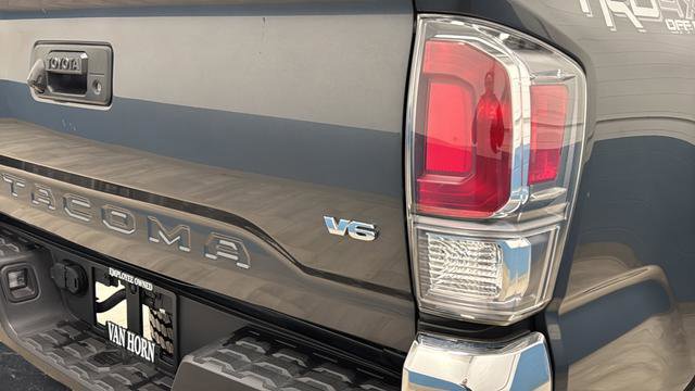 Used 2022 Toyota Tacoma TRD Off-Road image 35