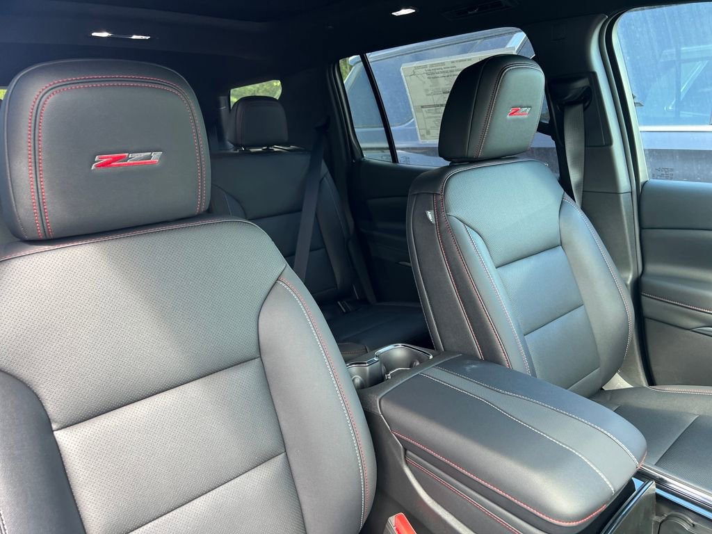 New 2026 Chevrolet Traverse Z71 w/ Driver Confidence Package image 7