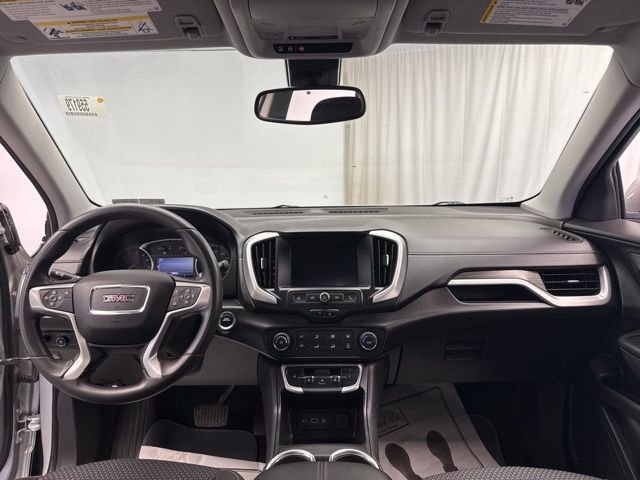 Used 2022 GMC Terrain SLE image 15