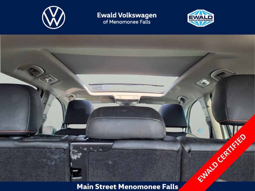 Used 2024 Volkswagen Tiguan Wolfsburg Edition AWD/4WD image 28
