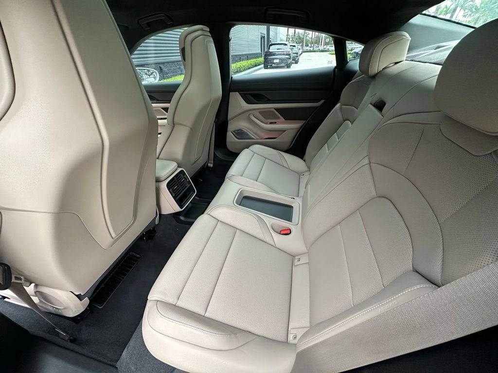 Certified 2022 Porsche Taycan GTS AWD/4WD image 41