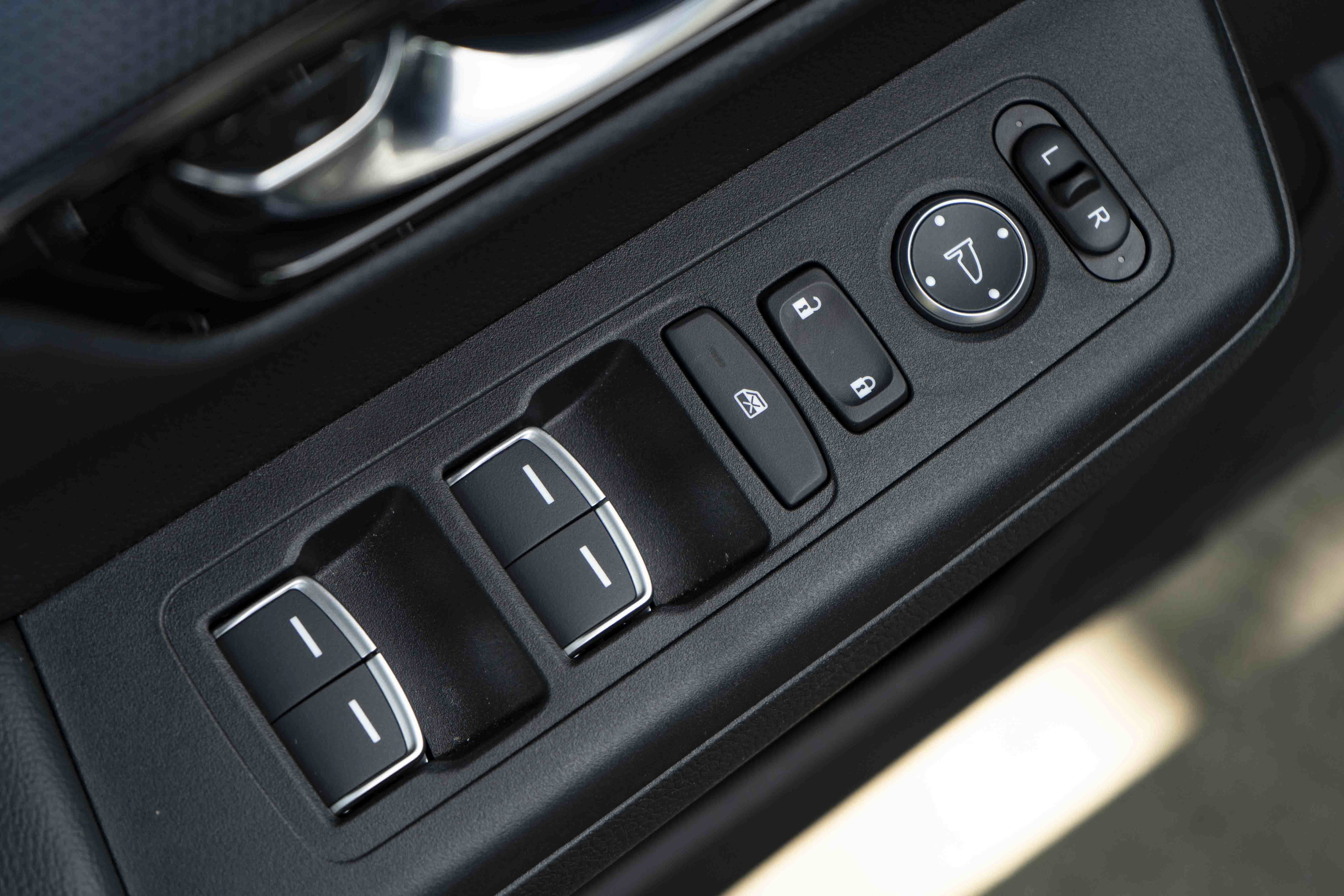 Used 2026 Honda CR-V Sport Touring image 37