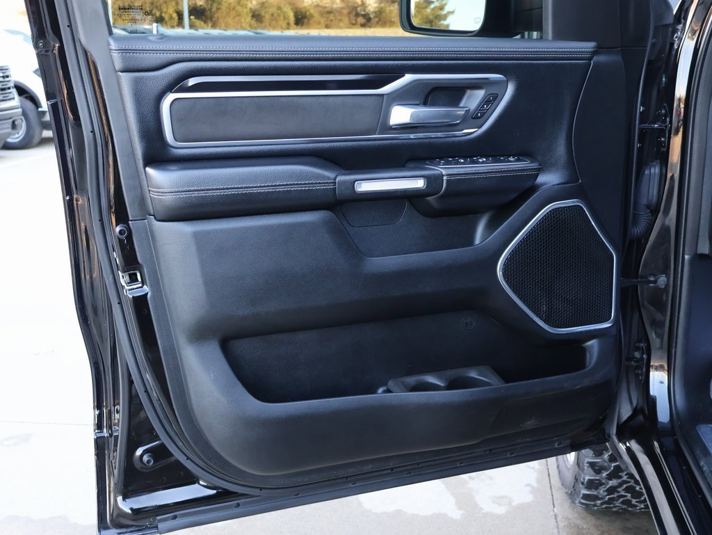 Used 2019 RAM 1500 Laramie w/ Sport Appearance Package image 10