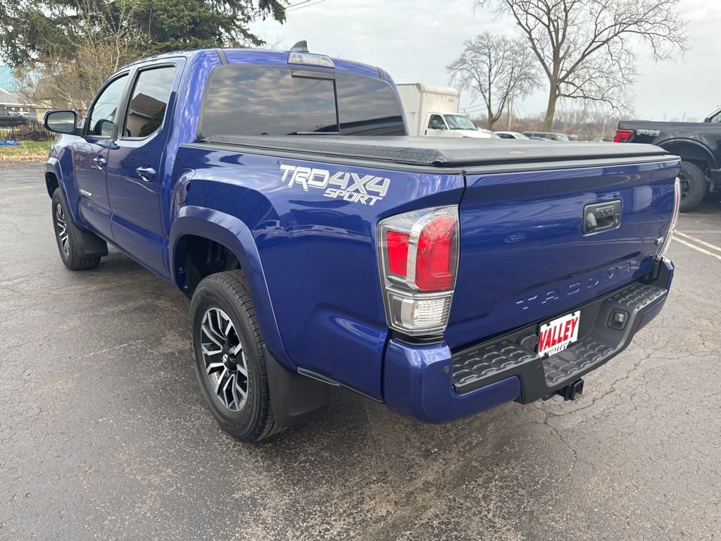 Used 2022 Toyota Tacoma TRD Sport w/ Technology Package image 5