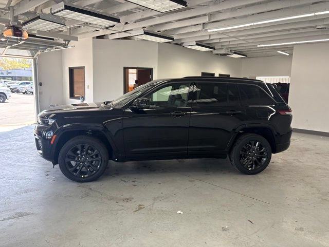 New 2026 Jeep Grand Cherokee Limited AWD/4WD image 4