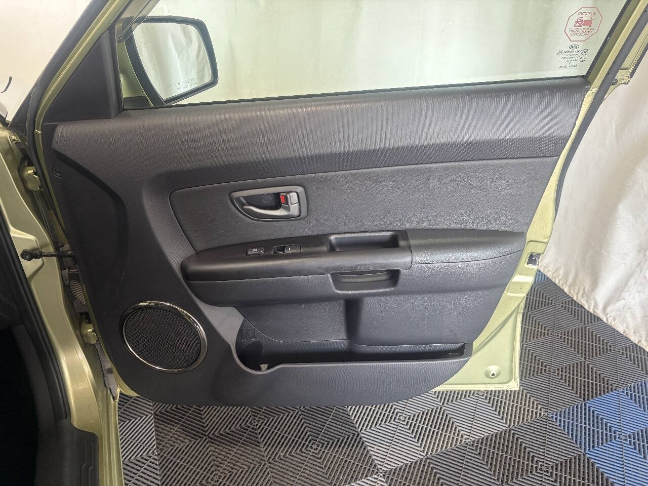 Used 2011 Kia Soul + w/ Audio Pkg FWD image 12