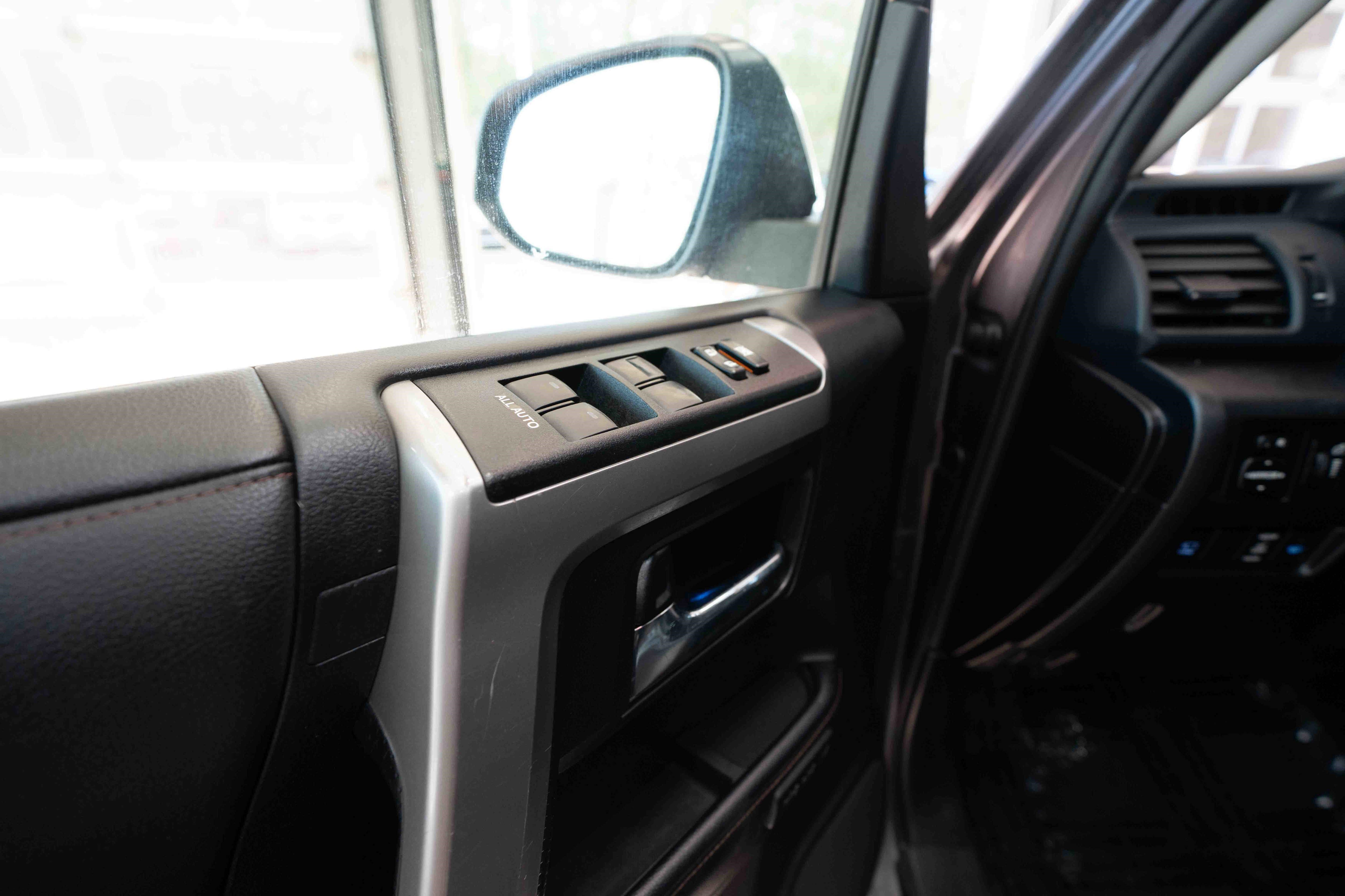 Used 2023 Toyota 4Runner Limited image 7