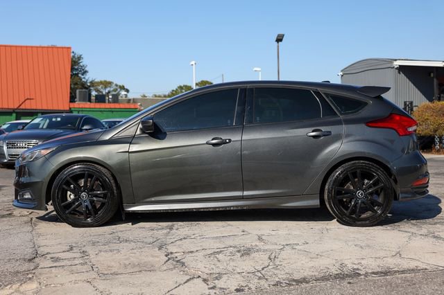 Used 2016 Ford Focus ST FWD image 8