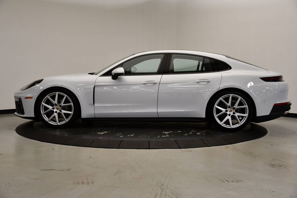 Certified 2024 Porsche Panamera 4 image 2