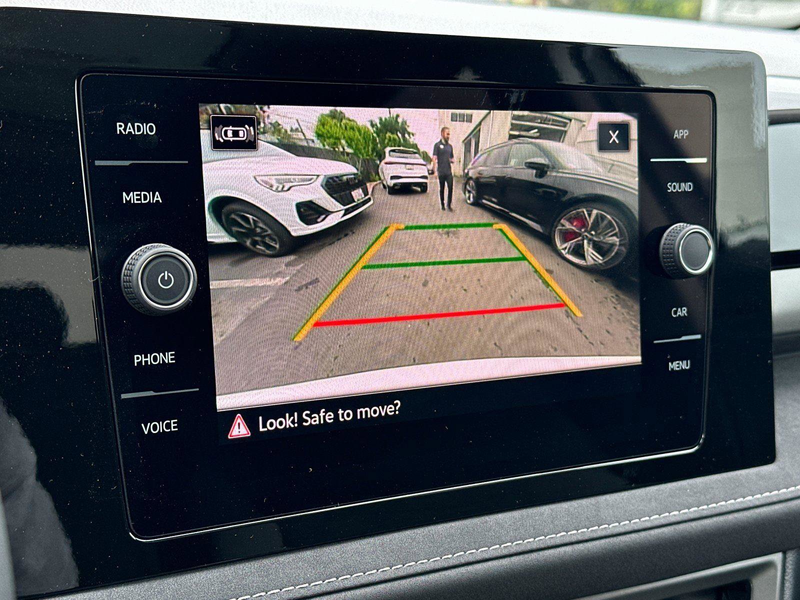 New 2026 Volkswagen Taos SE AWD/4WD image 18