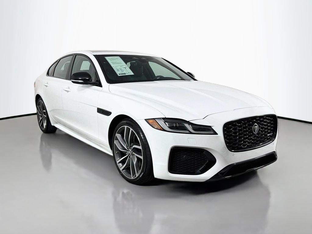 Used 2024 Jaguar XF R-Dynamic SE AWD/4WD image 3