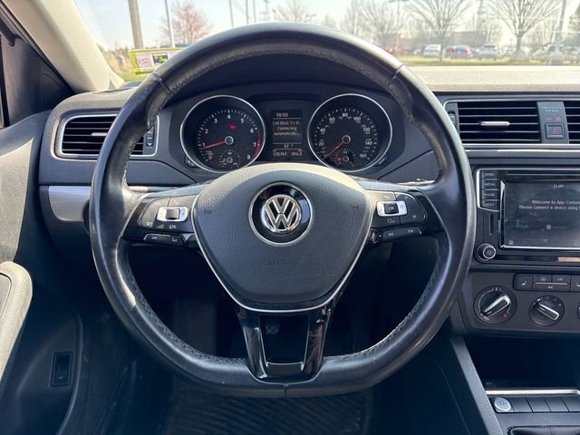 Used 2017 Volkswagen Jetta SE image 20