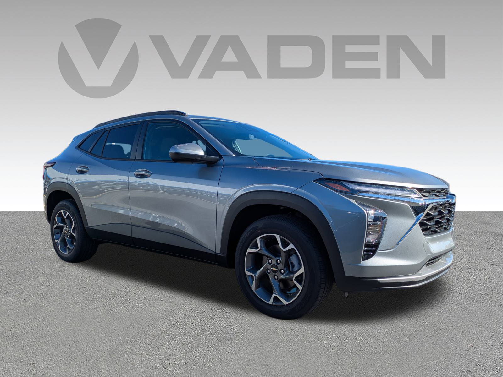 New 2025 Chevrolet Trax LT w/ Driver Confidence Package image 3