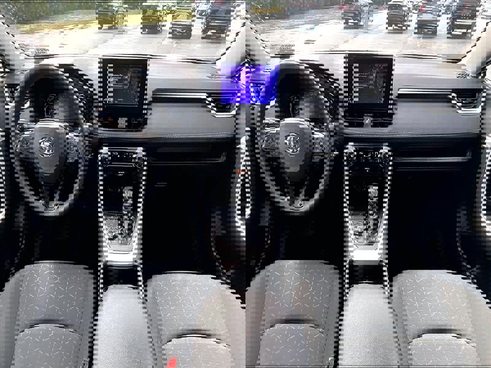 Used 2025 Toyota RAV4 XLE image 21