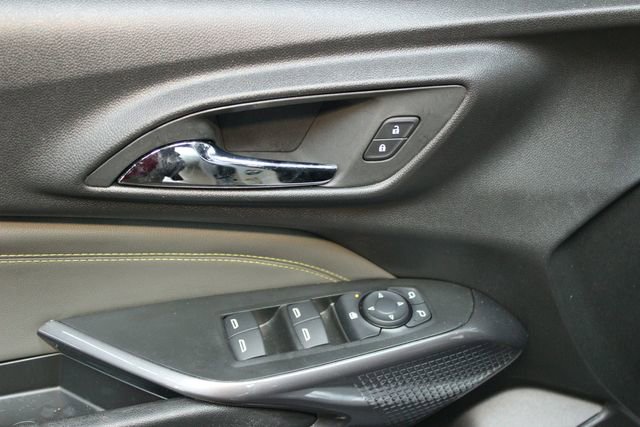 Used 2025 Chevrolet Trax ACTIV w/ Sunroof Package FWD image 15
