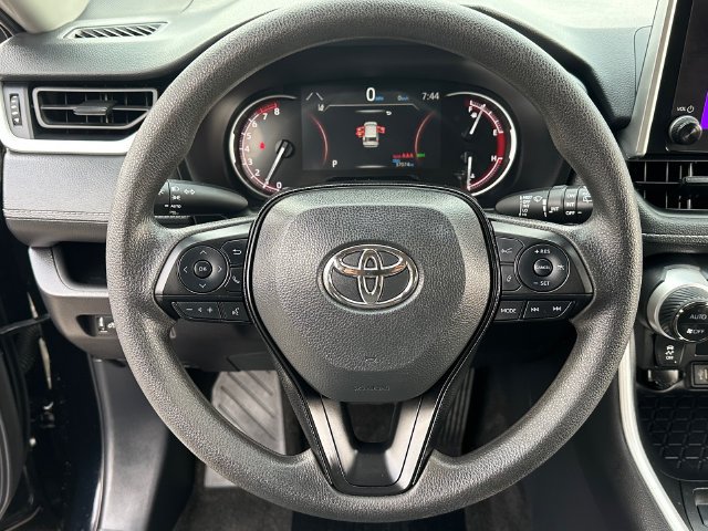 Certified 2025 Toyota RAV4 XLE AWD/4WD image 12