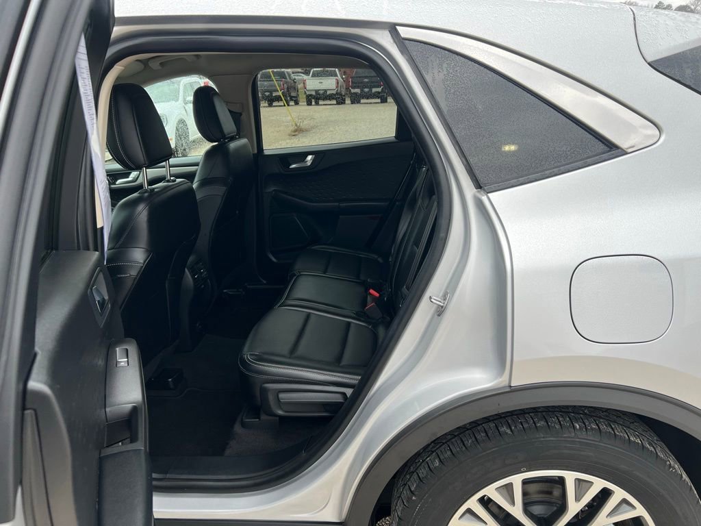 Used 2020 Ford Escape SEL image 16