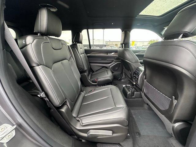 New 2026 Jeep Grand Cherokee L Limited AWD/4WD image 30