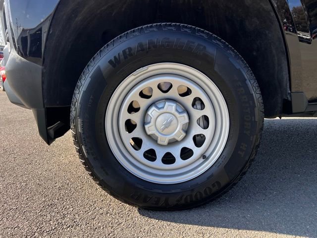 Used 2023 Chevrolet Colorado W/T image 11