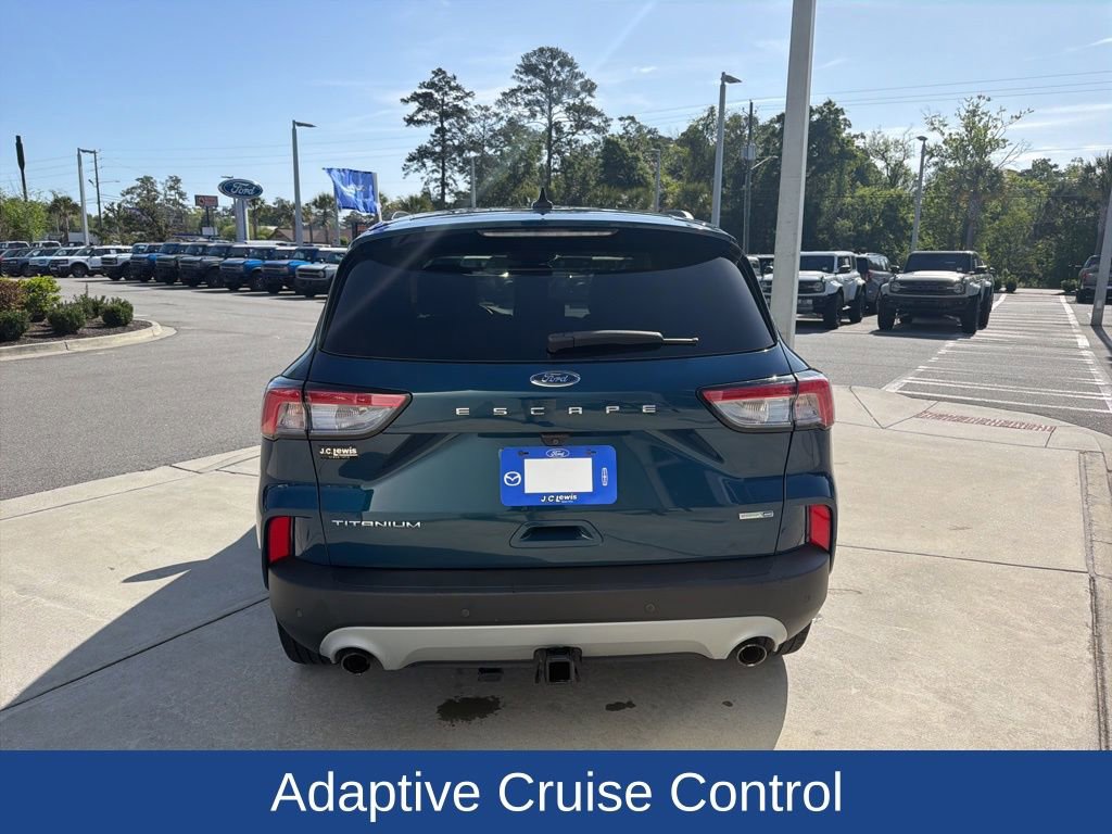 Used 2020 Ford Escape Titanium image 7
