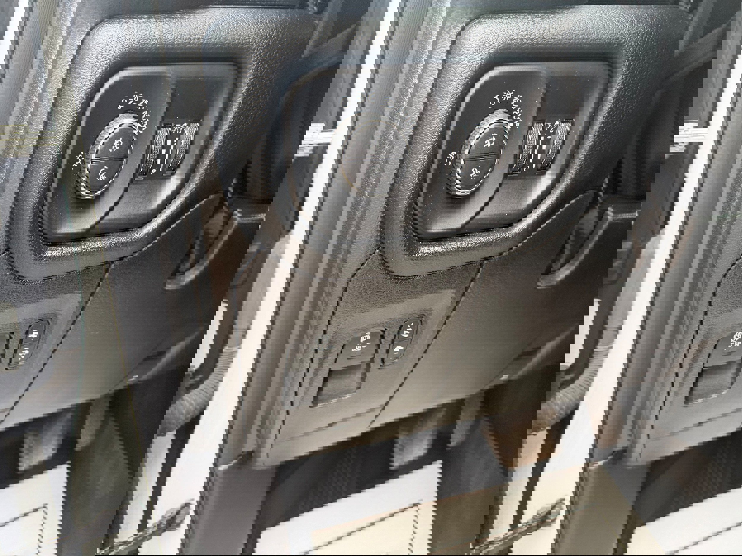 Used 2022 RAM 1500 Laramie image 11