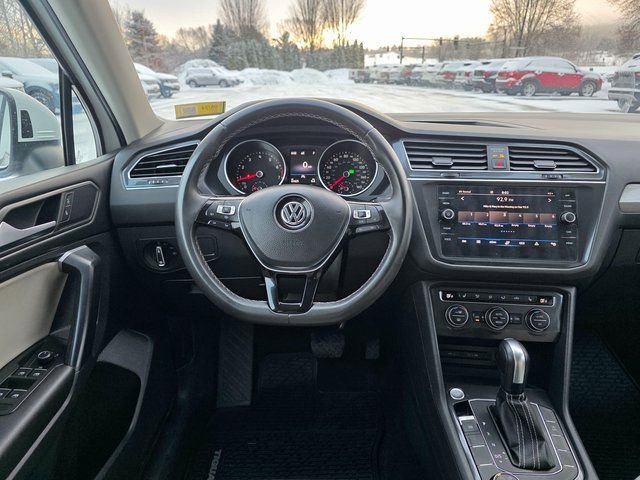 Used 2021 Volkswagen Tiguan SE image 19