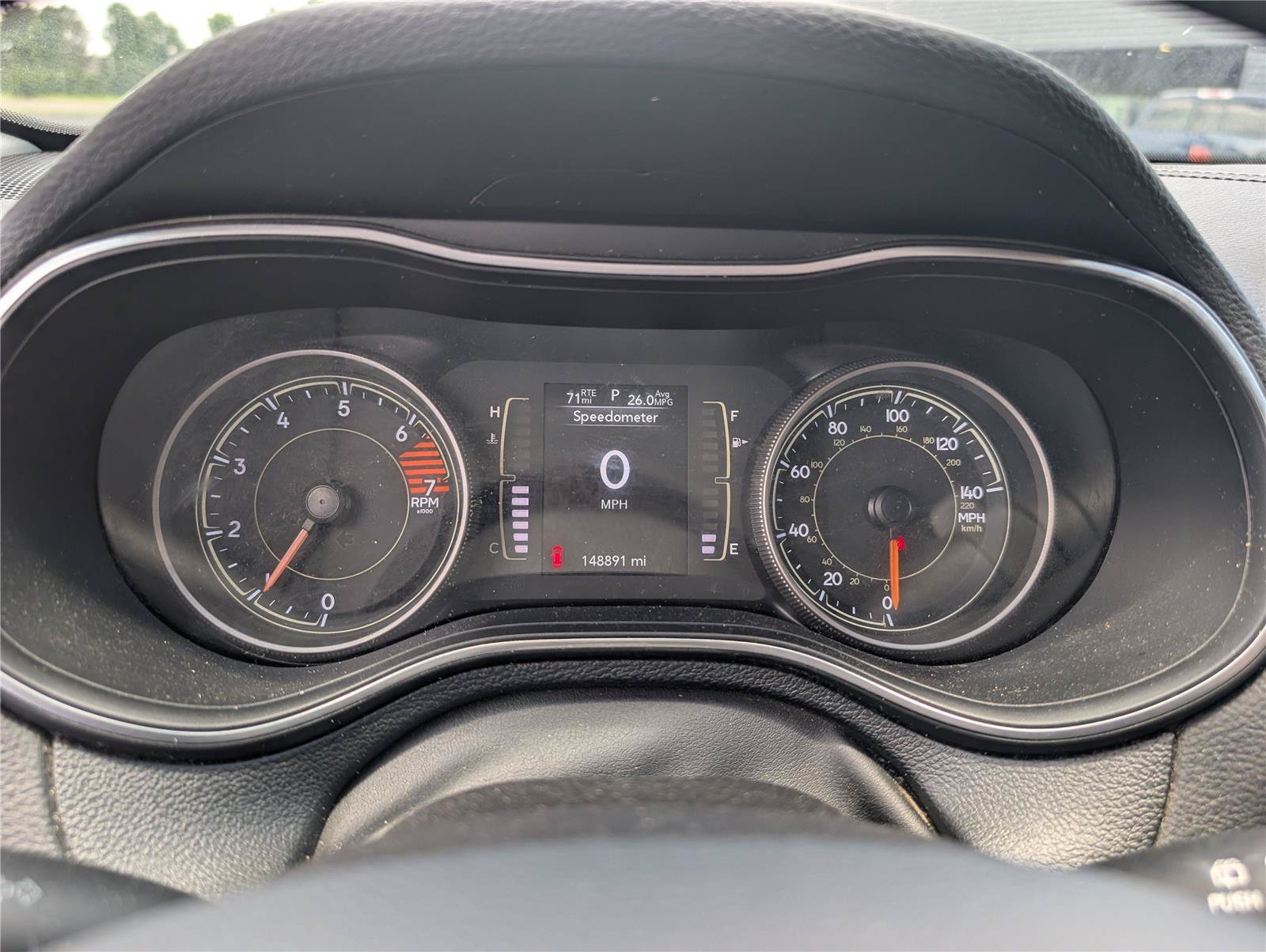 Used 2019 Jeep Cherokee Latitude w/ Popular Appearance Group FWD image 24