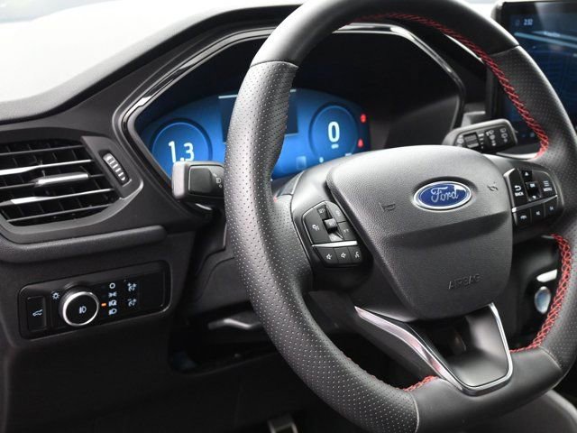 Used 2024 Ford Escape ST-Line Elite w/ Premium Technology Package image 17