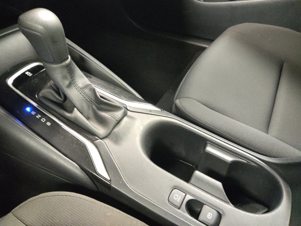 Used 2025 Toyota Corolla LE FWD image 26