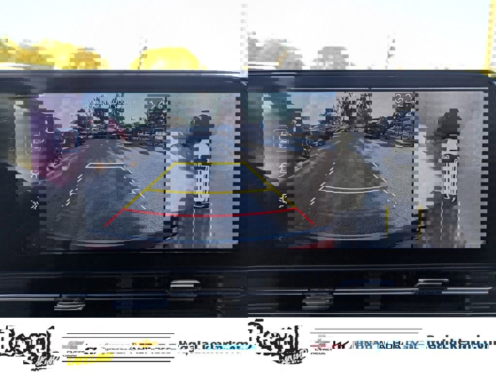 Used 2025 Hyundai Kona Limited image 21