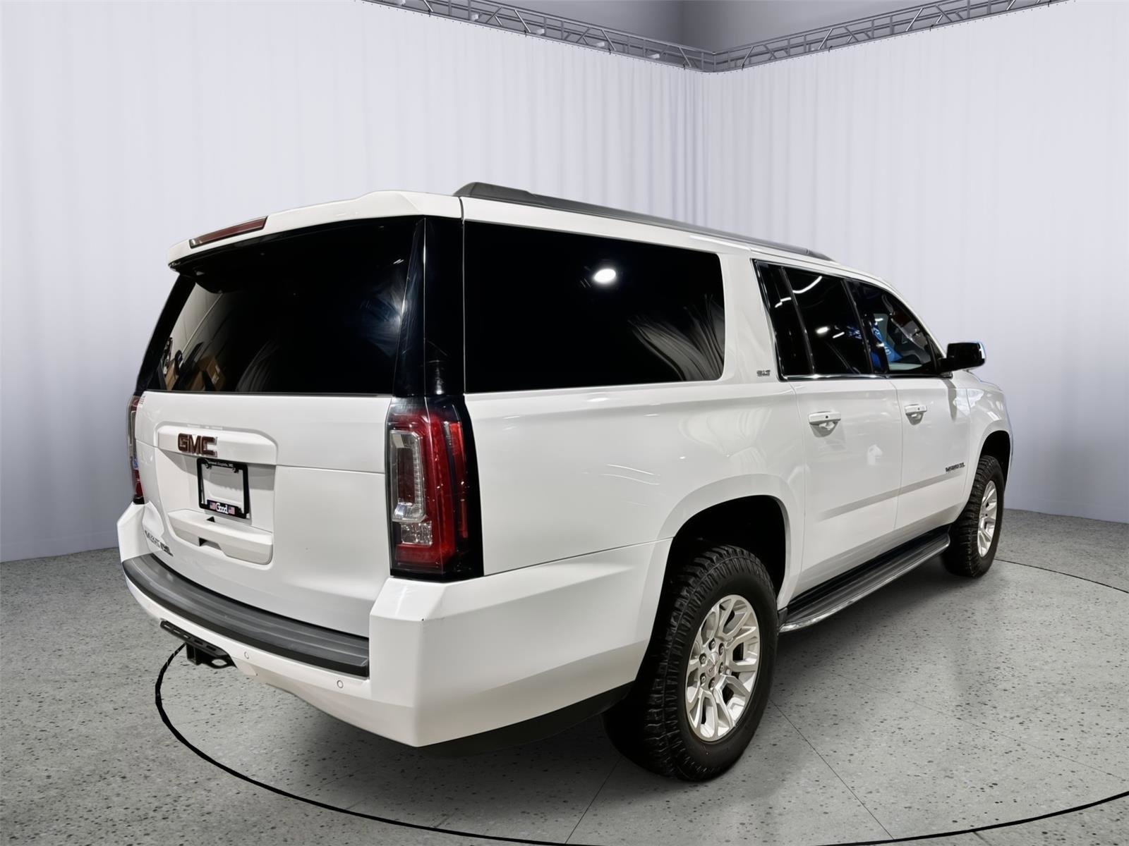 Used 2019 GMC Yukon XL SLT image 6