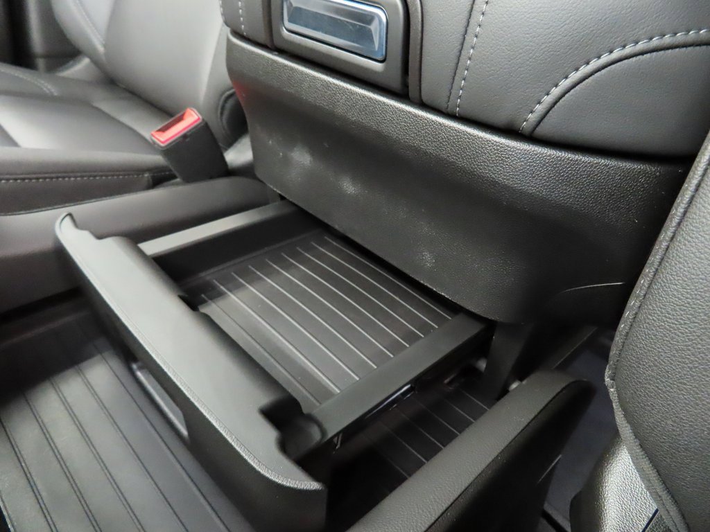 Used 2024 Chevrolet Tahoe Z71 image 30