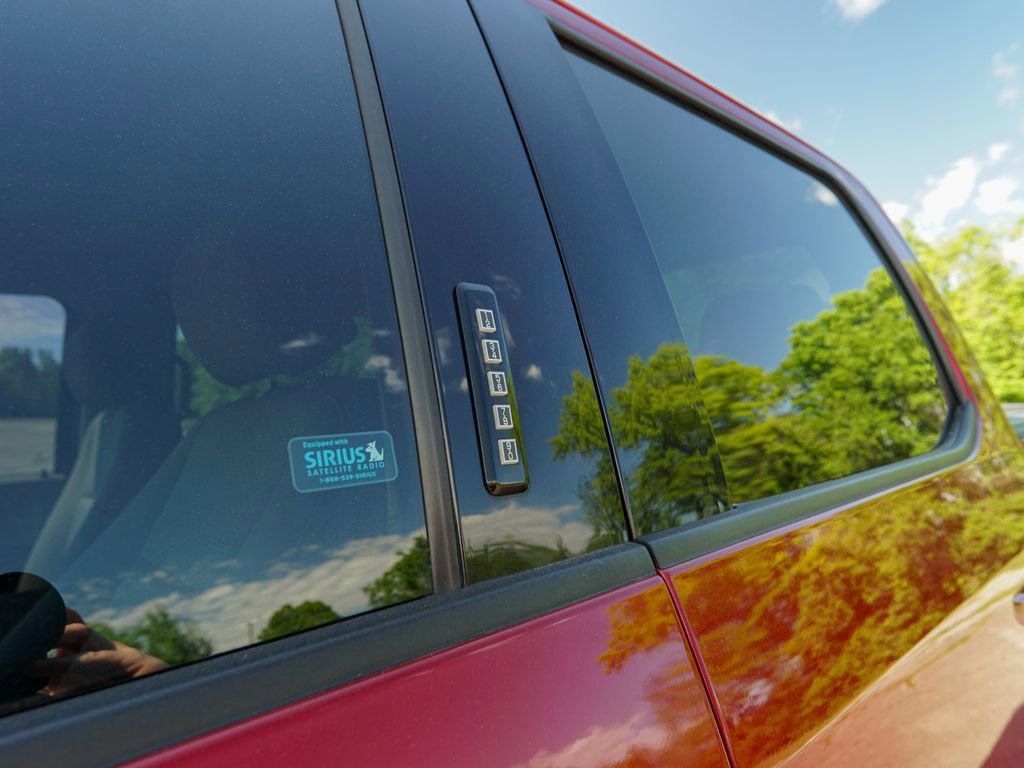 Used 2017 Ford F150 XLT AWD/4WD image 9