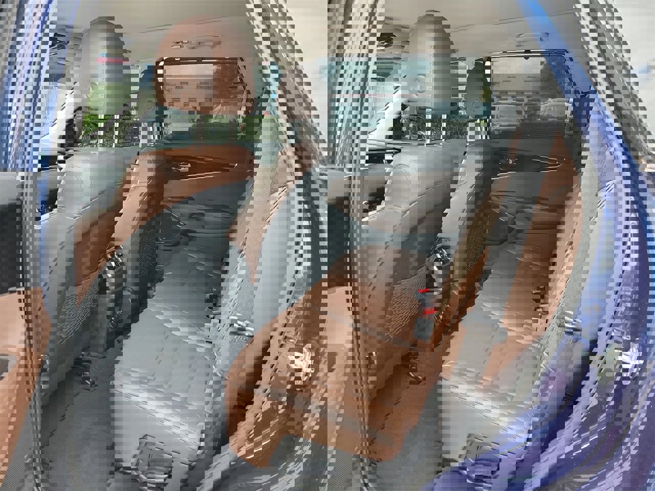 Used 2019 Kia Sorento SX image 11