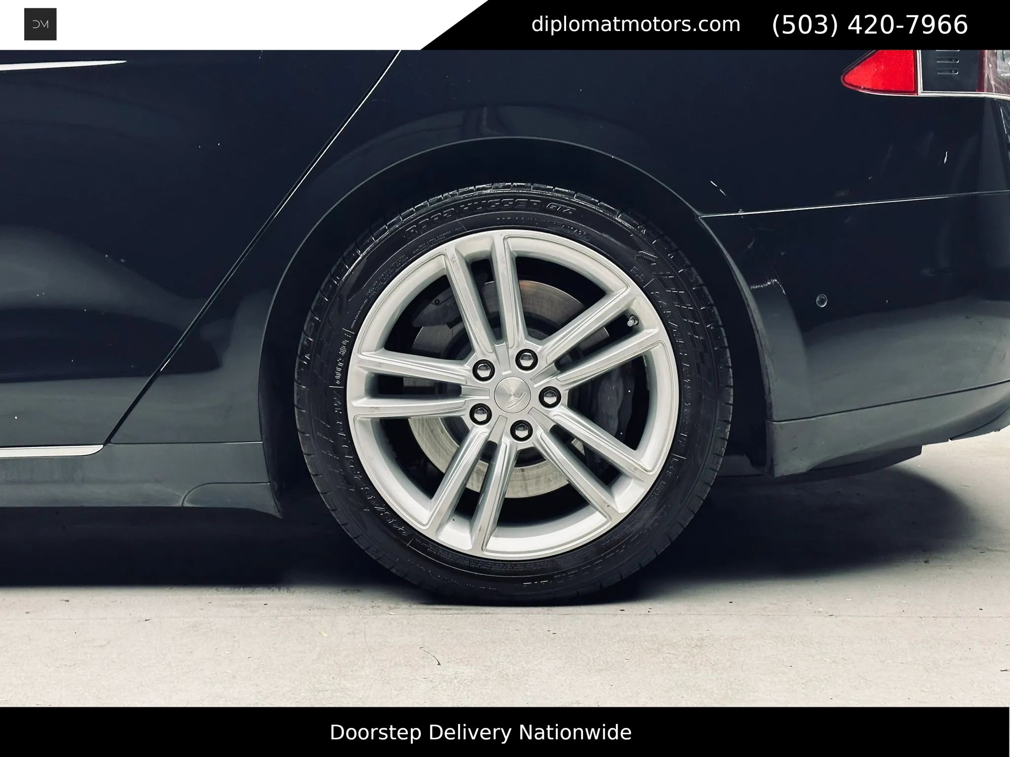 Used 2015 Tesla Model S 70D AWD/4WD image 37